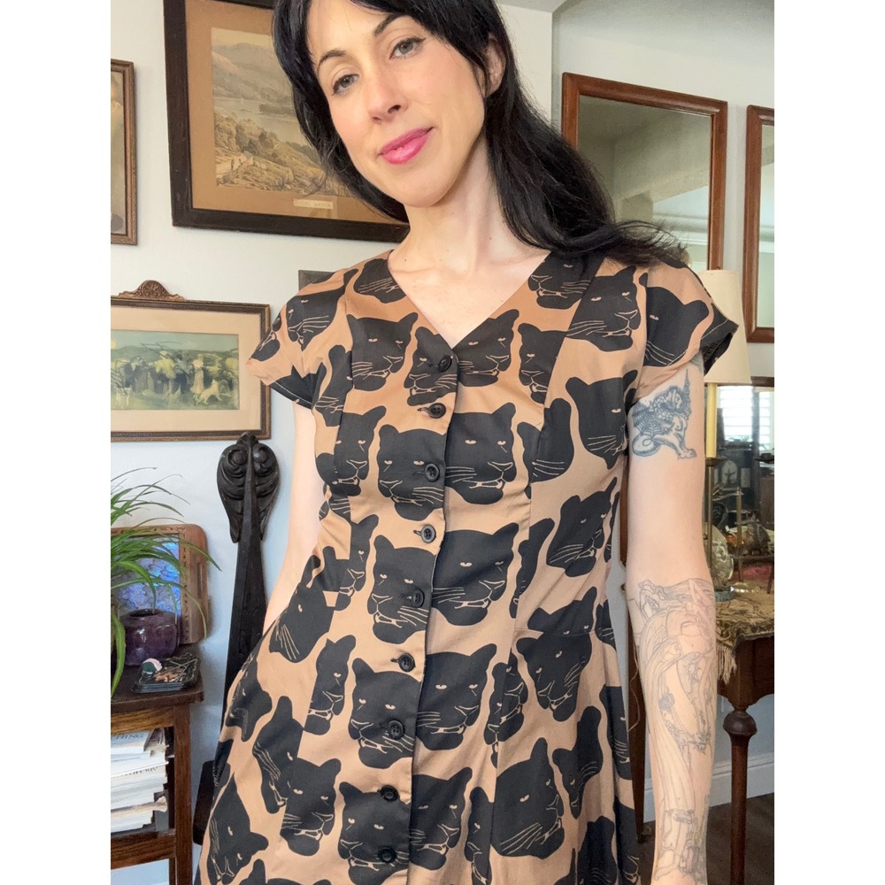 Nooworks OOP Panther Print Button Down Dress Tan Black Short Sleeve Medium - Picture 3 of 12